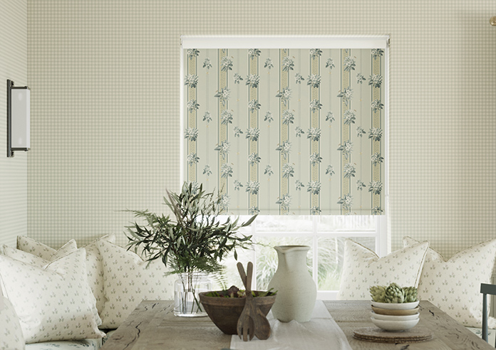 Upton, Apple Bee Bud Green - Roller Blind - Image 3